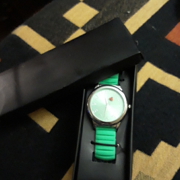 Watch - Picture 4 of 4